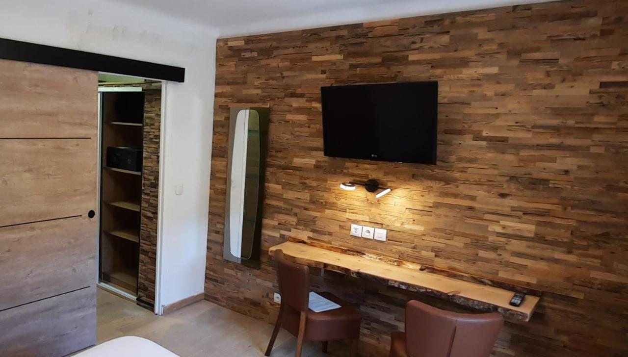 Hotel Chastellares Орон Экстерьер фото
