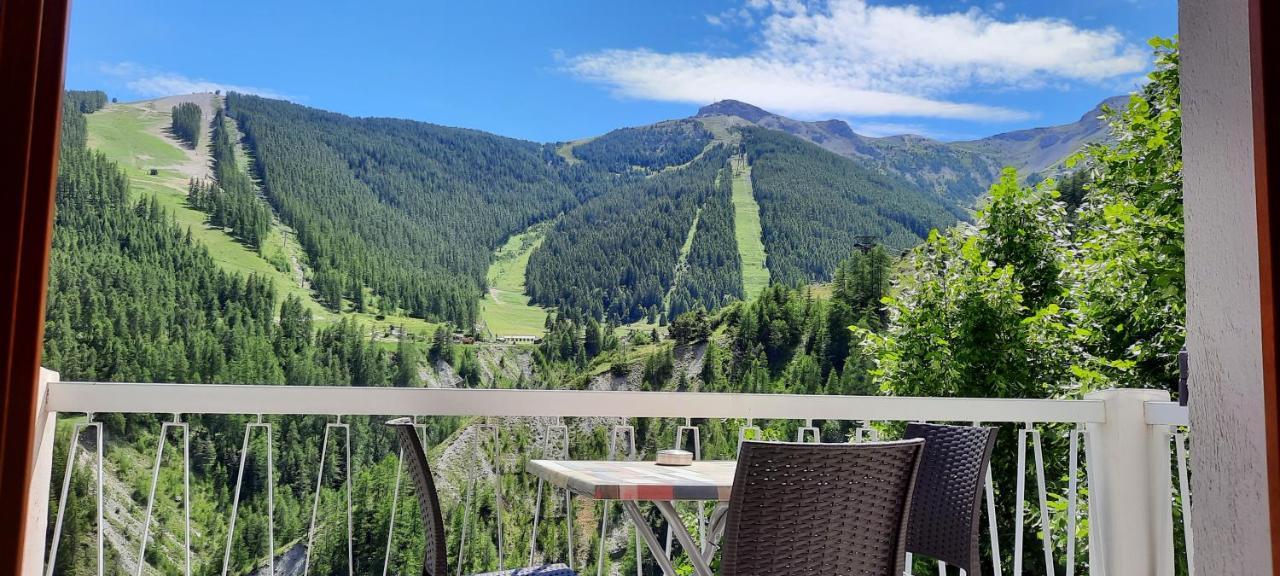Hotel Chastellares Орон Экстерьер фото